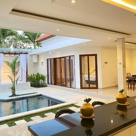 Villa Akmali Umalas 2Br With Private Pool & Jacuzzi Canggu Kültér fotó