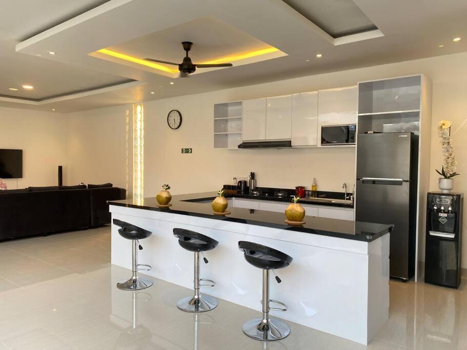 Villa Akmali Umalas 2Br With Private Pool & Jacuzzi Canggu Kültér fotó