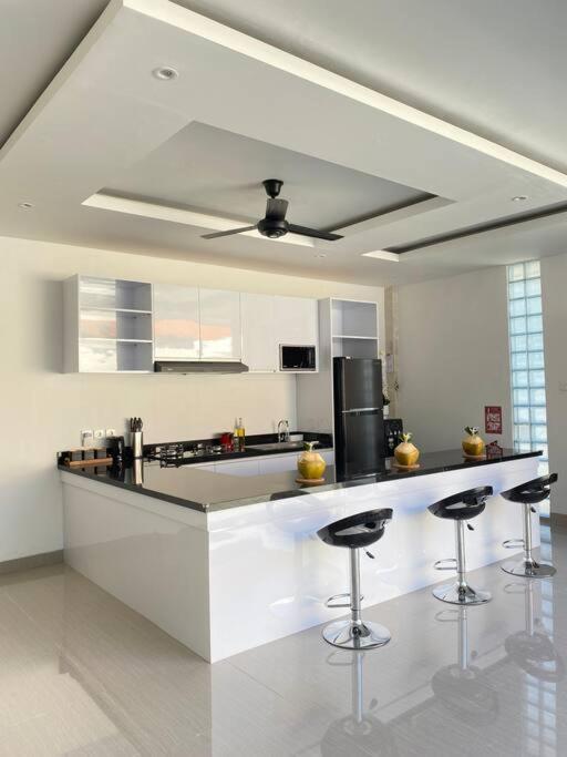 Villa Akmali Umalas 2Br With Private Pool & Jacuzzi Canggu Kültér fotó