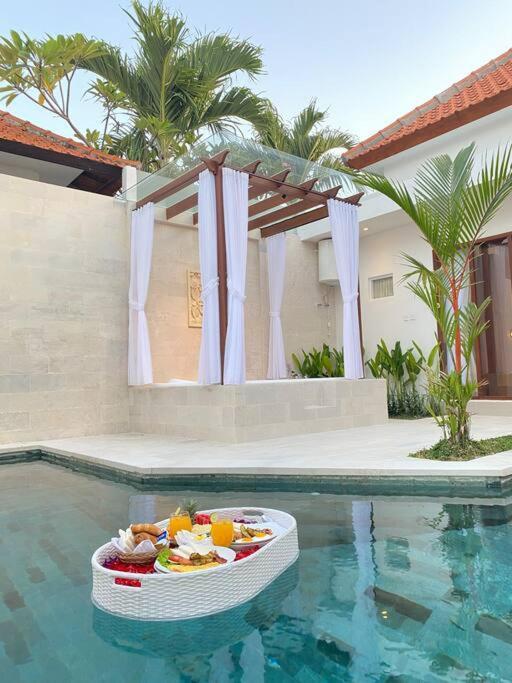 Villa Akmali Umalas 2Br With Private Pool & Jacuzzi Canggu Kültér fotó
