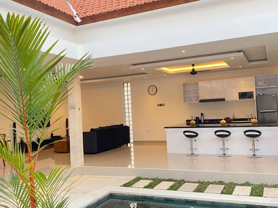 Villa Akmali Umalas 2Br With Private Pool & Jacuzzi Canggu Kültér fotó